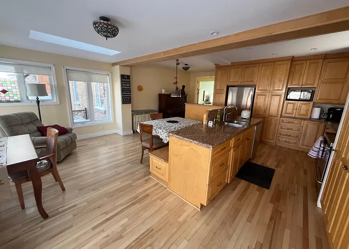 Smiling House! 2 Chambres, Accueillant Et Spacieux Montreal