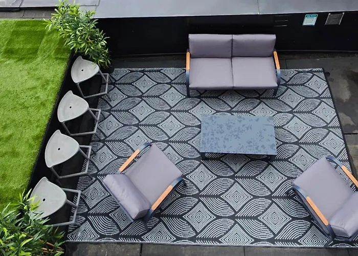 Liv Mtl Soho Aparthotel Montreal